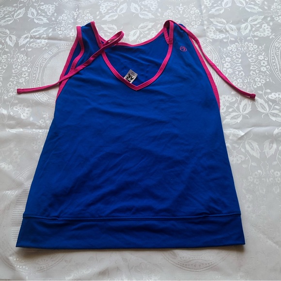 Zumba Wear Women’s Size XS Blue/Pink Logo Tank-Top Activewear Dancing Shirt - Picture 16 of 16